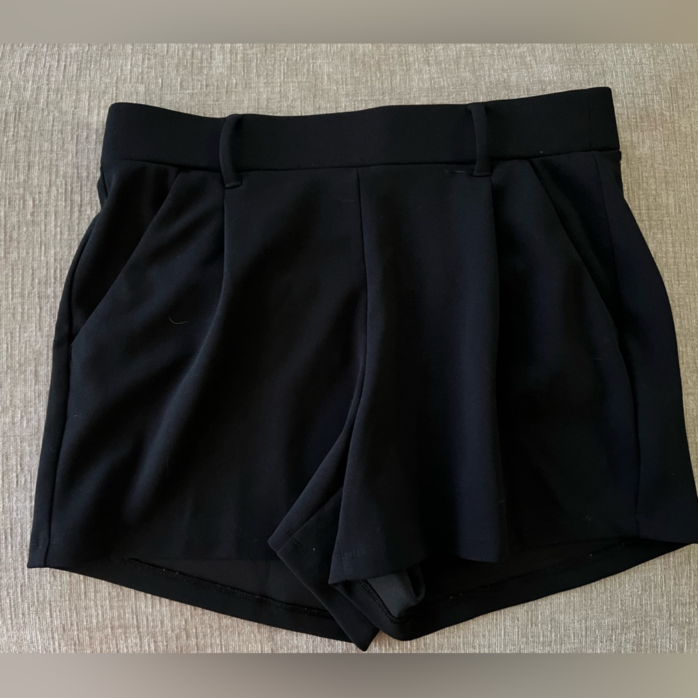 Women’s black tailored shorts Ann taylor